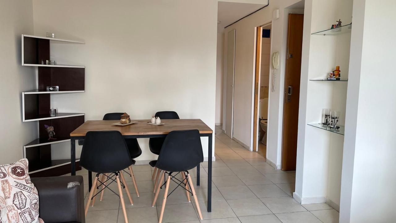 Apartamento Cómodo Y Luminoso Depto. Céntrico. Equipado *